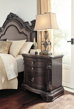 Load image into Gallery viewer, Wellsbrook Nightstand