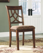 Load image into Gallery viewer, Leahlyn Dining Room Chair