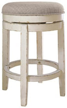 Load image into Gallery viewer, Realyn Counter Height Bar Stool