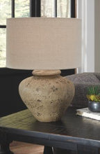 Load image into Gallery viewer, Mahfuz Table Lamp