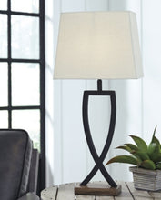 Load image into Gallery viewer, Makara Table Lamp Set of 2