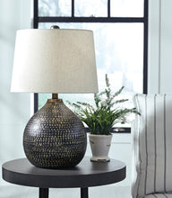 Load image into Gallery viewer, Maire Table Lamp