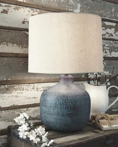 Malthace Table Lamp