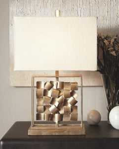 Evera Table Lamp