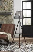 Load image into Gallery viewer, Leolyn Floor Lamp