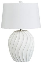 Load image into Gallery viewer, Hidago Table Lamp