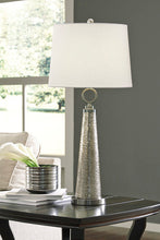 Load image into Gallery viewer, Arama Table Lamp