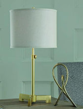 Load image into Gallery viewer, Laurinda Table Lamp