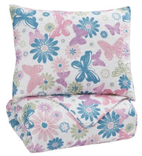 Load image into Gallery viewer, Jobeth 2Piece Twin Quilt Set