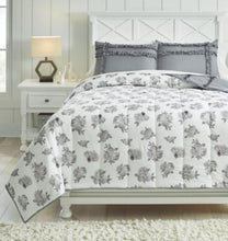 Load image into Gallery viewer, Meghdad 3Piece Full Comforter Set