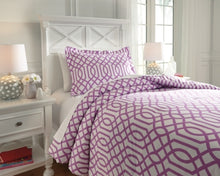 Load image into Gallery viewer, Loomis 2Piece Twin Comforter Set