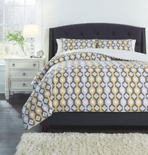 Load image into Gallery viewer, Mato 3Piece Queen Comforter Set