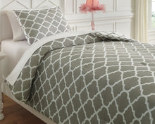 Load image into Gallery viewer, Media 2Piece Twin Comforter Set