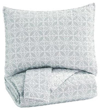 Load image into Gallery viewer, Mayda 3Piece Queen Quilt Set