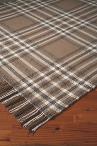 Hardy 8 x 10 Rug