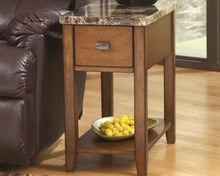 Load image into Gallery viewer, Breegin Chairside End Table