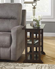 Load image into Gallery viewer, Braunsen Chairside End Table