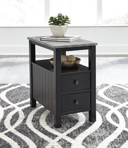 Ezmonei Chairside End Table