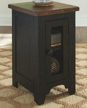 Load image into Gallery viewer, Valebeck Chairside End Table