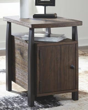 Load image into Gallery viewer, Vailbry Chairside End Table