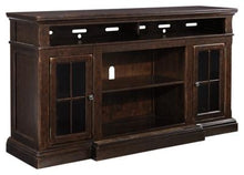 Load image into Gallery viewer, Roddinton 72 TV Stand